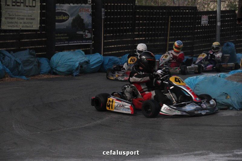 111120 sport2 418_tn.jpg